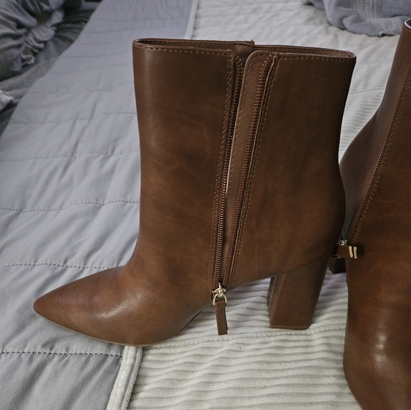 Madden Girl Brown Women's Heeled Boots. Size 10 NWOT - Picture 2 of 8